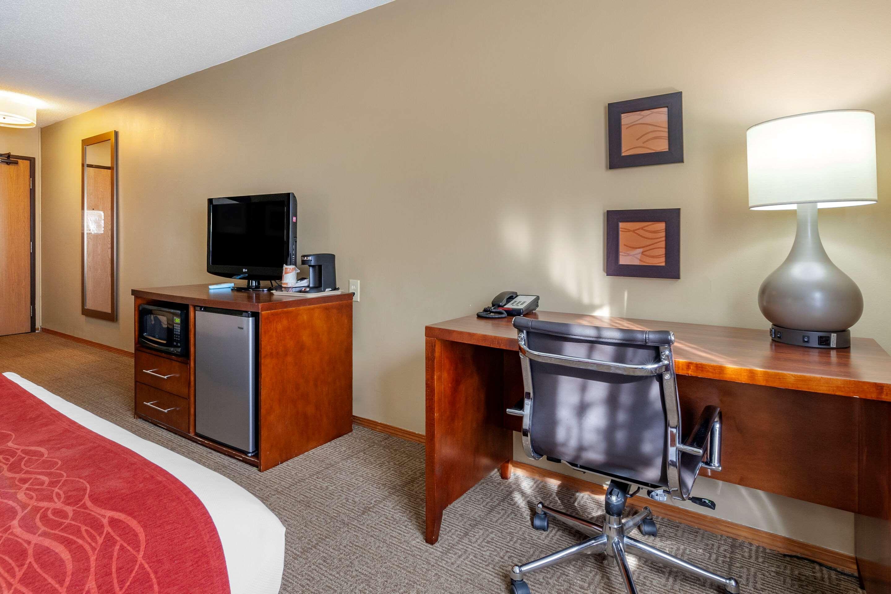 Comfort Inn 2*