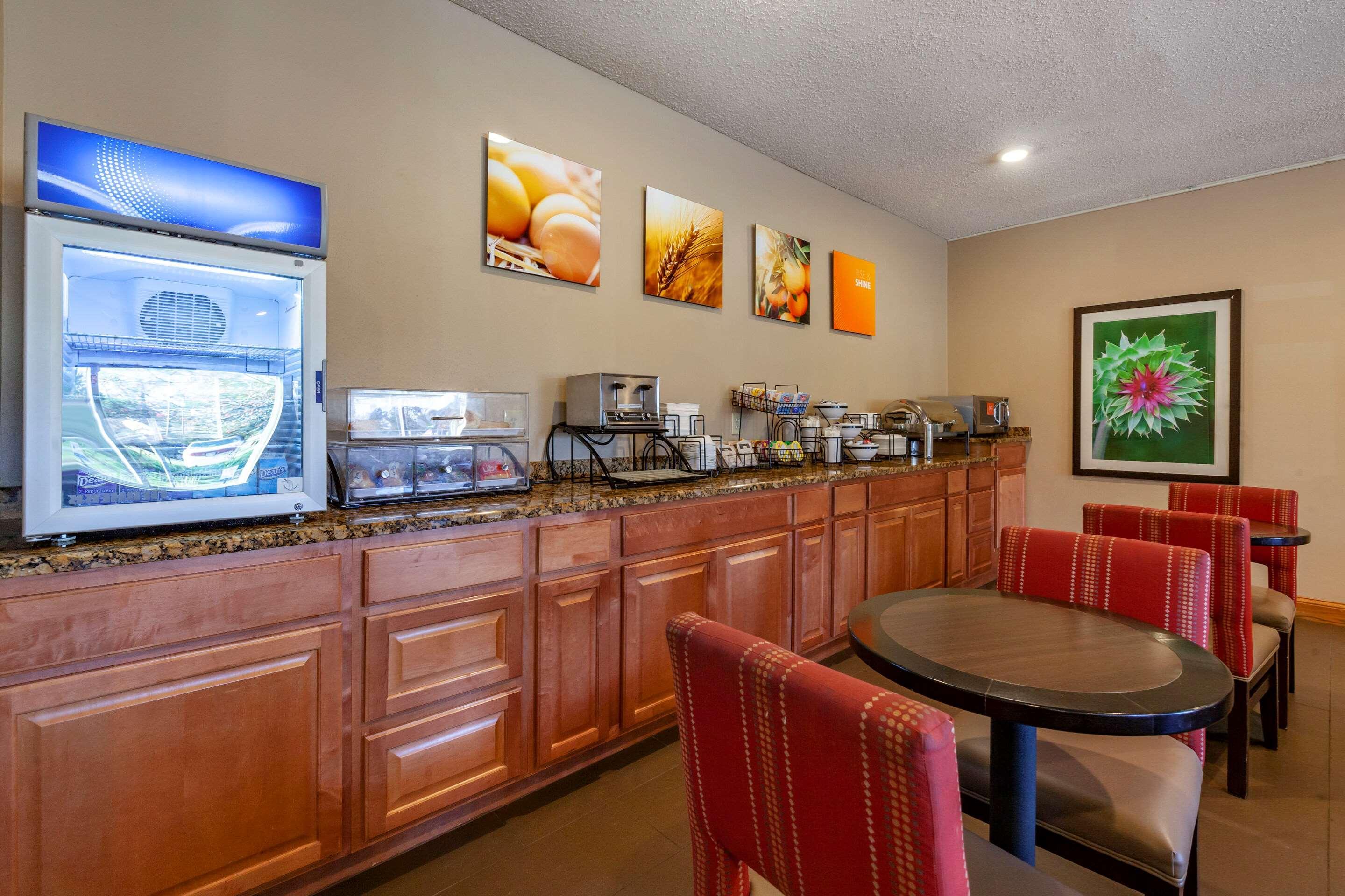Comfort Inn